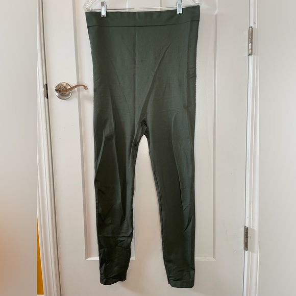 BLANQI EVERYDAY Highwaist Postpartum + Nursing Support Leggings - Picture 7 of 9